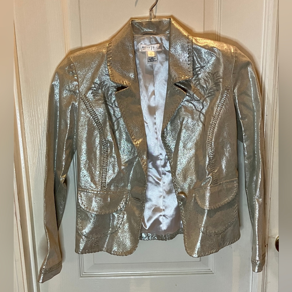 White House Black Market Shimmering Silver/Gold Cropped Blazer